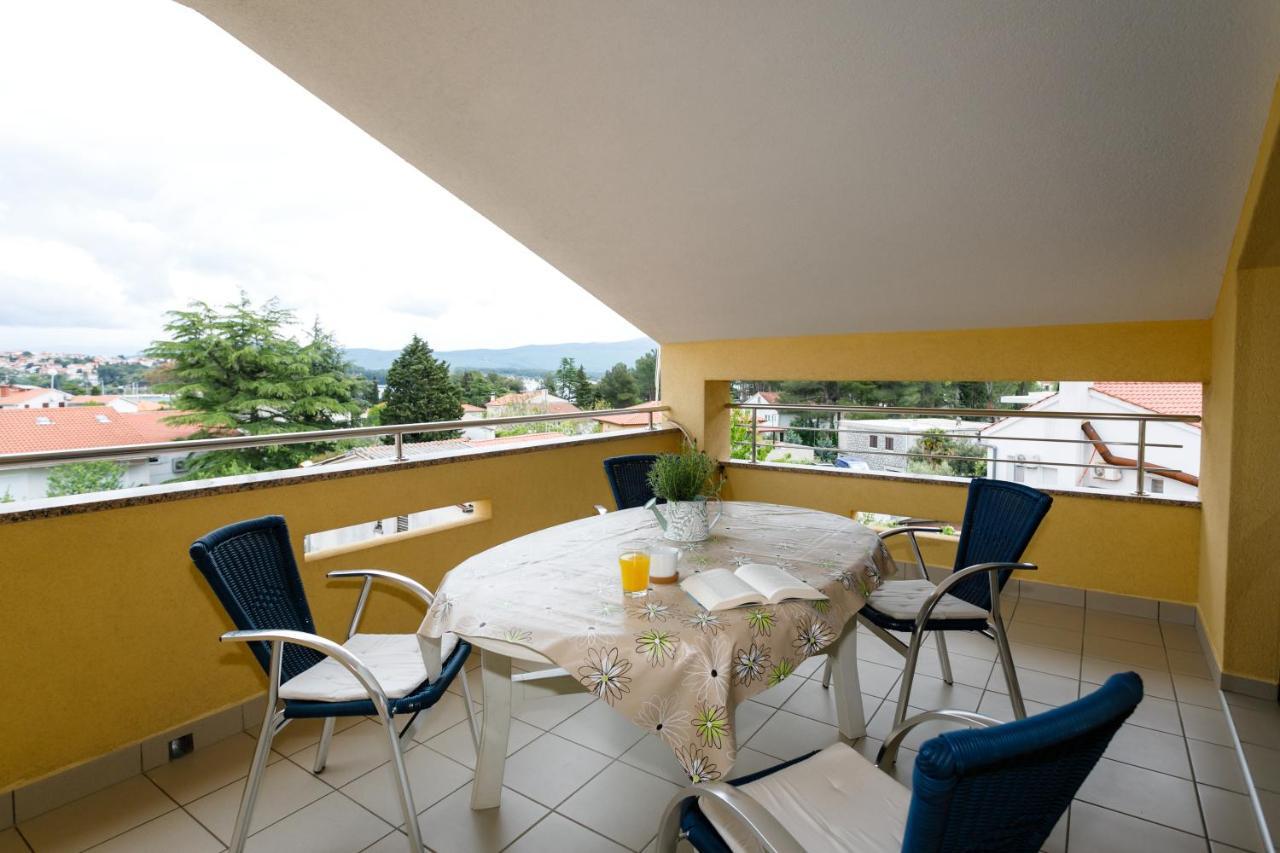 Apartment Sintic *
